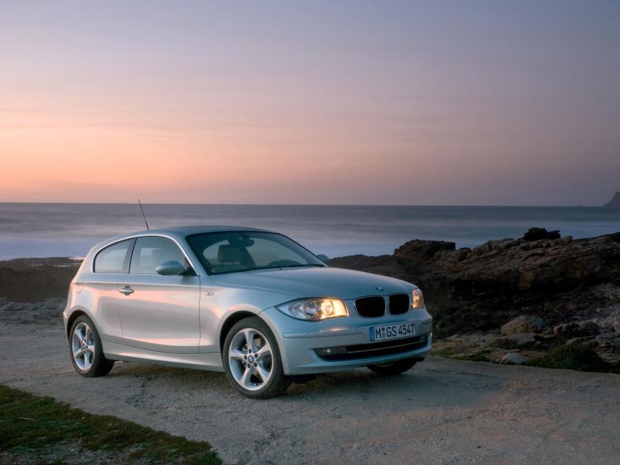  BMW 120i 3-Door 2007 года  (фото 52 из 70)